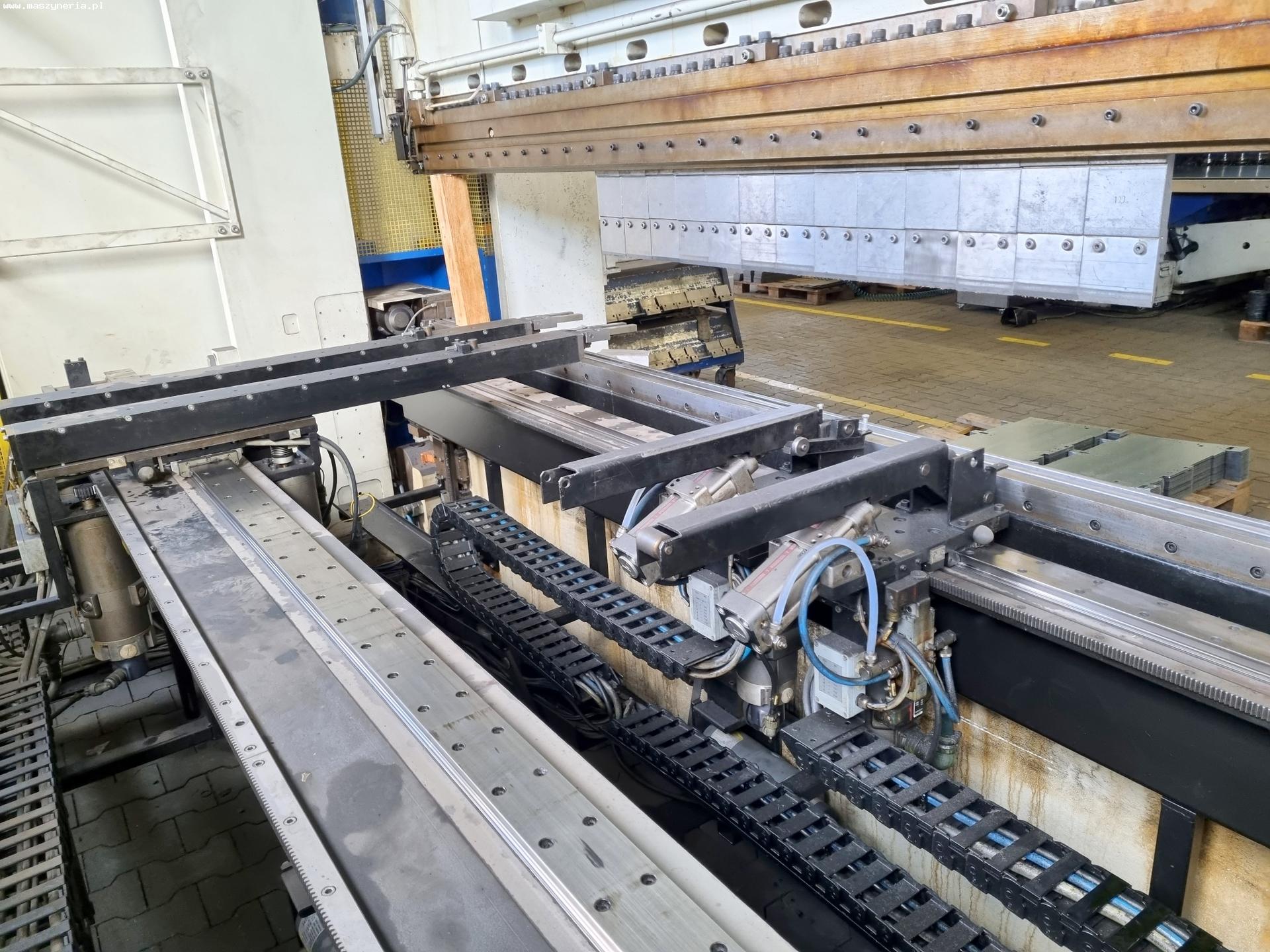 Pressa piegatrice HAMMERLE BM 200-3100 in vendita - foto 4